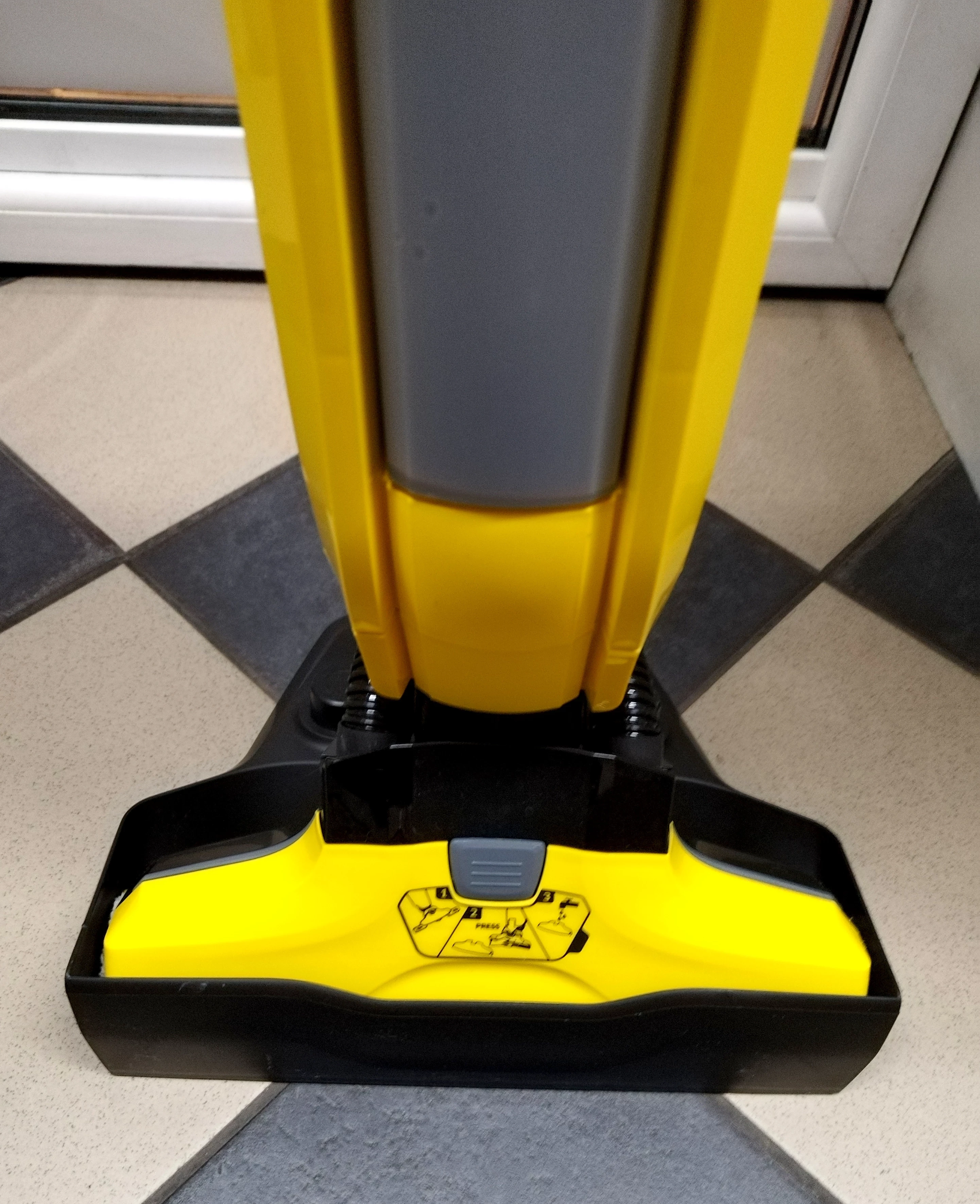 mop-parowy-elektryczny-karcher-fc5-kolor-dominujacy-zoltyzloty