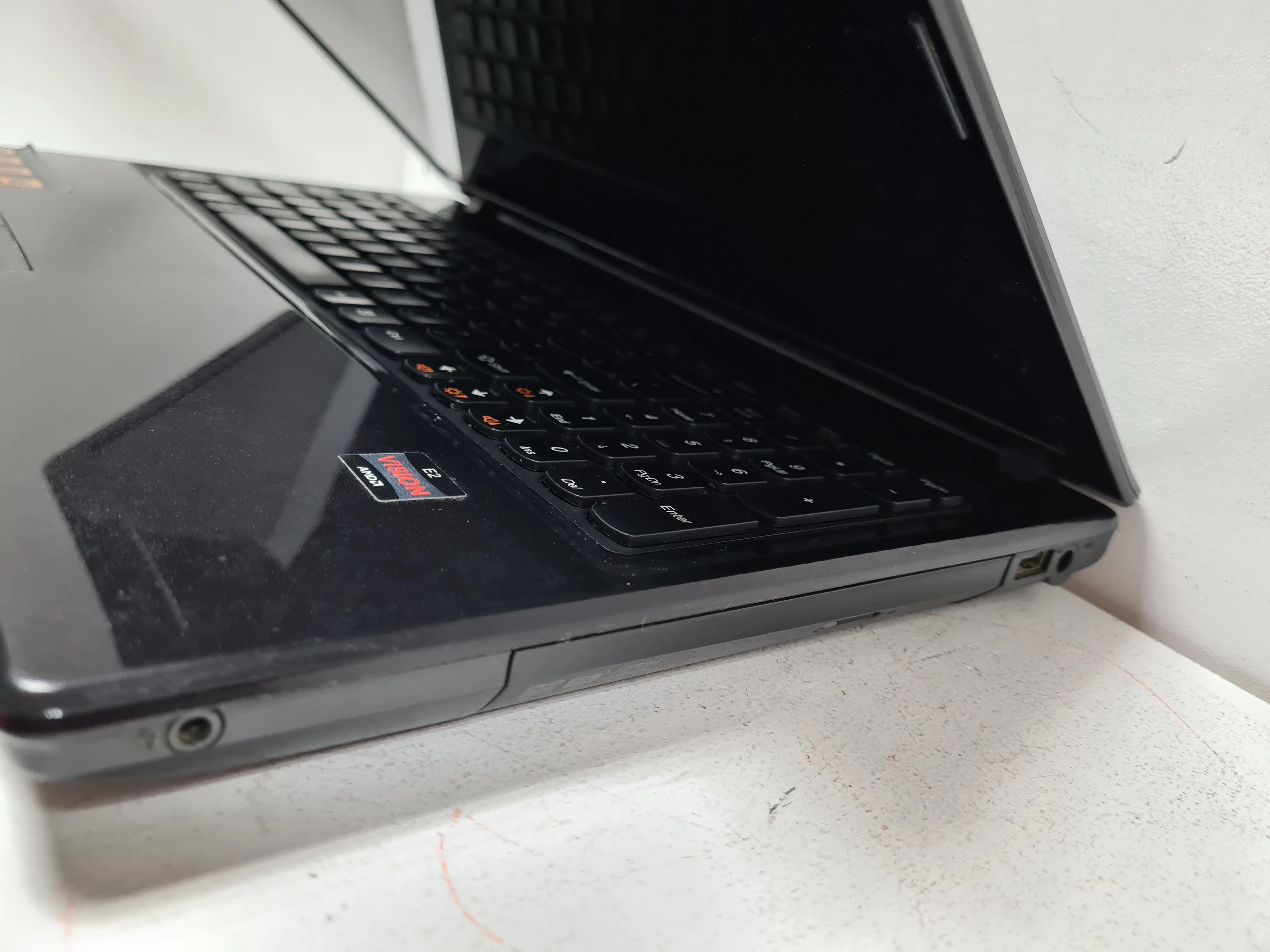 laptop-lenovo-g585-amd-e2-1800-170ghz-4gb-500hdd-przekatna-ekranu-156
