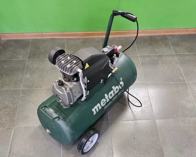 KOMPRESOR METABO BASIC 250-50 W 01534000