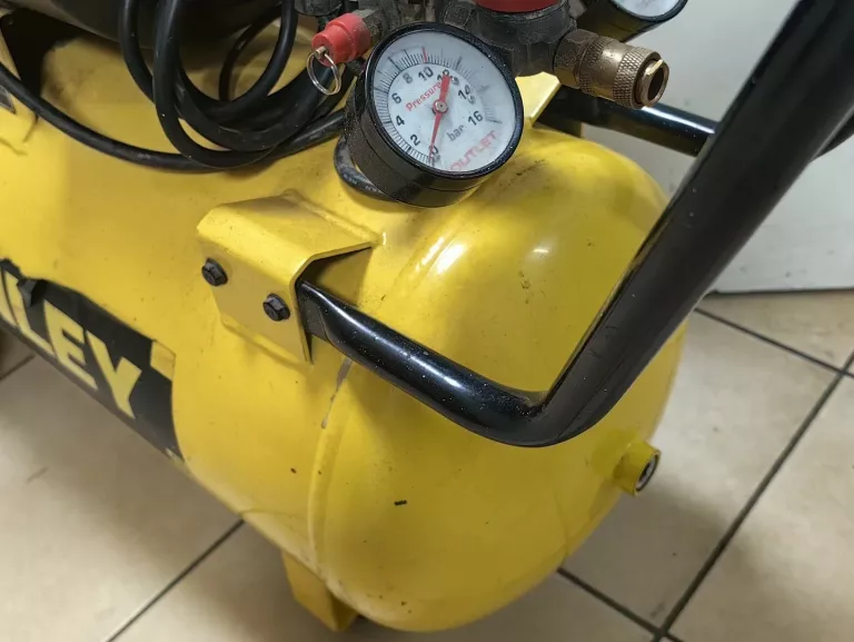KOMPRESOR OLEJOWY STANLEY DV2 400/10/50
