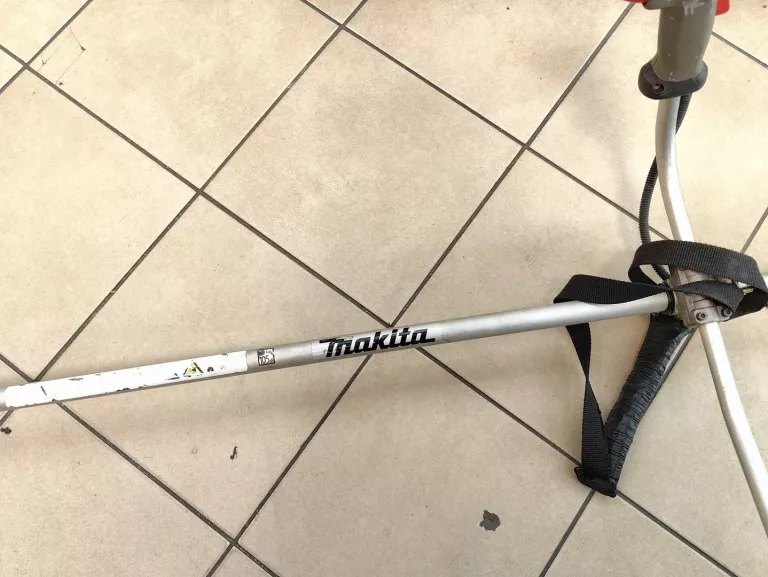 KOSA SPALINOWA MAKITA BCM2600 1,09KM