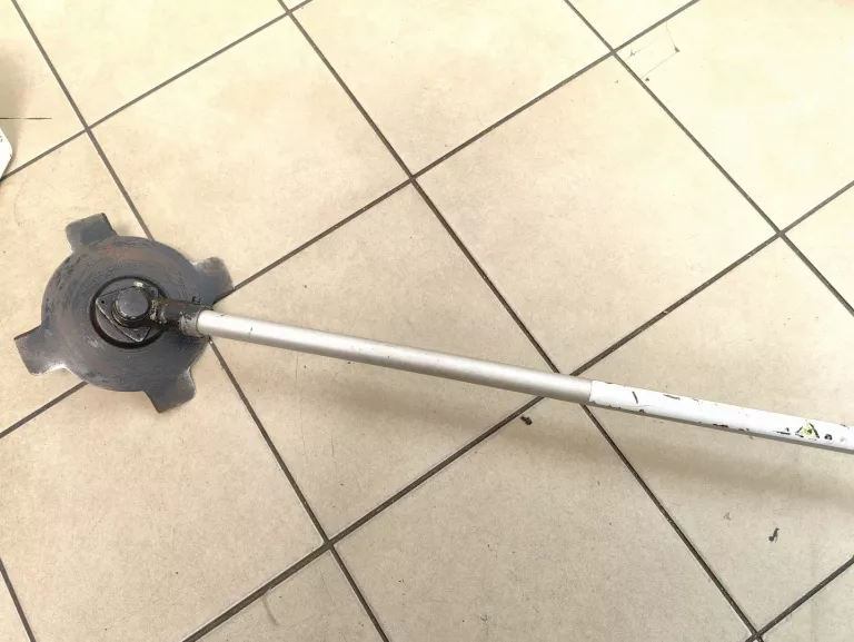 KOSA SPALINOWA MAKITA BCM2600 1,09KM