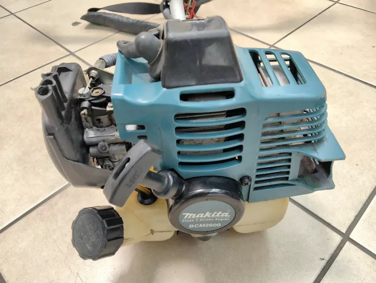 kosa-spalinowa-makita-bcm2600-109km-gliwicka-125-katowice