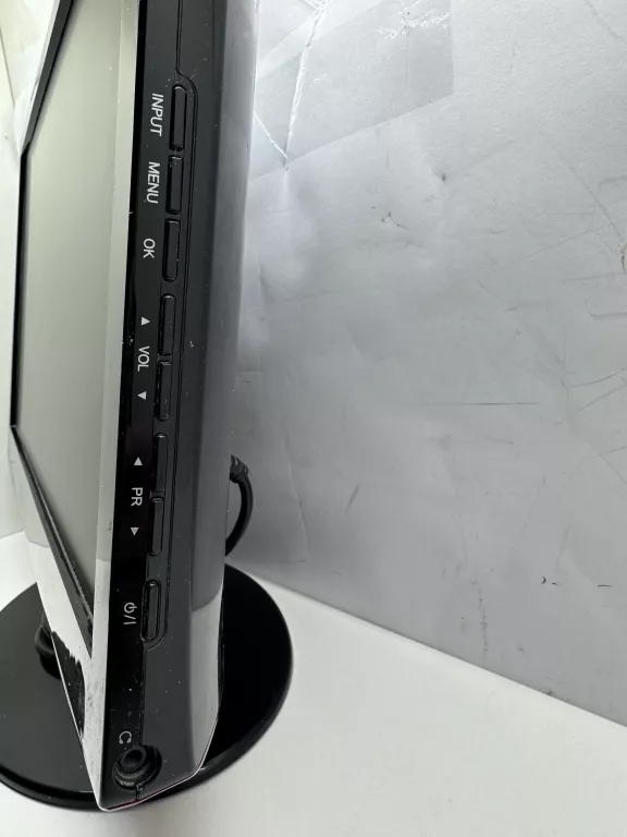 TELEWIZOR / MONITOR LG M197WDP + PILOT