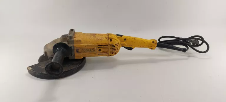 SZLIFIERKA KĄTOWA DEWALT D28490
