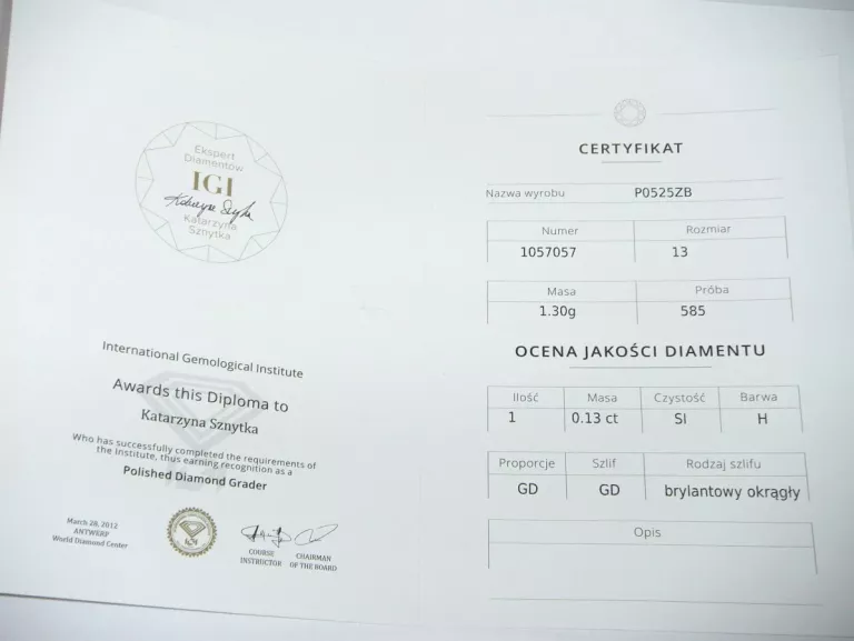 ZŁOTY PIERŚCIONEK PR585 R12 Z DIAMENTEM ACLARI