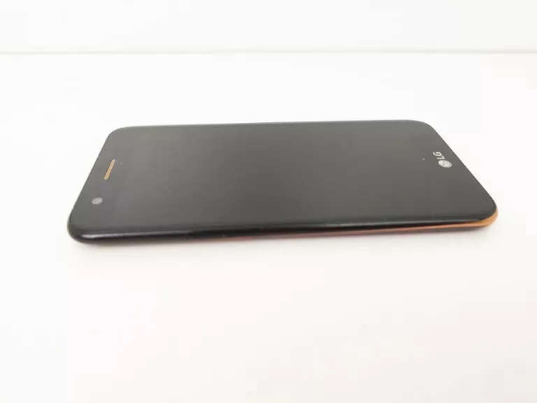 TELEFON LG K10 2017 / OPIS