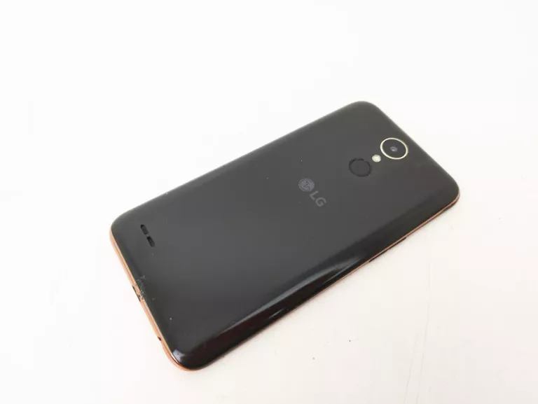 TELEFON LG K10 2017 / OPIS