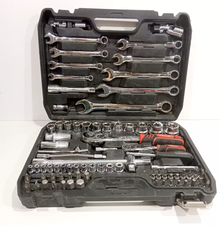 ZESTAW KLUCZY NASADOWYCH 1/4" 1/2" 82 SZT. SCHMITH SQN-82