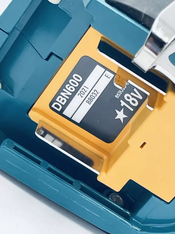 gwozdziarka-akumulatorowa-makita-dbn600rfj-dekerta-20-sosnowiec