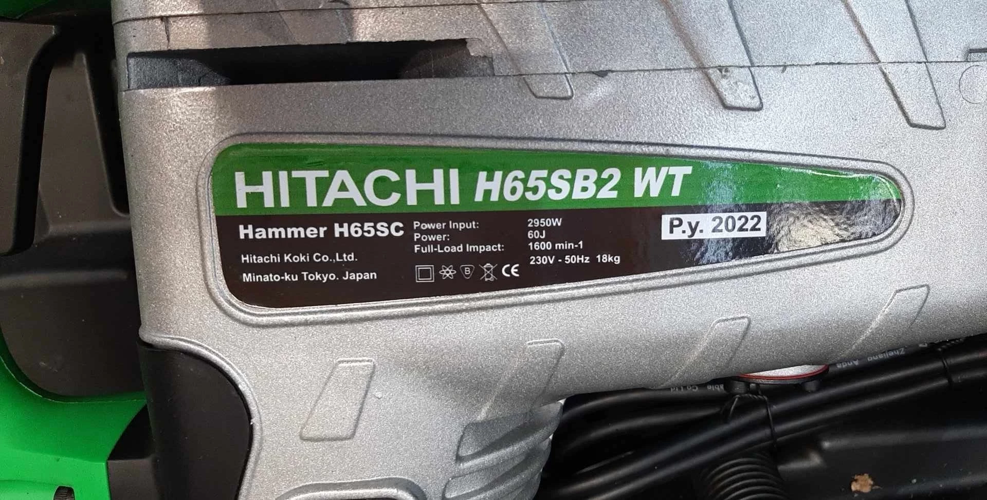 mlot-wyburzniowy-hitachi-h65sb2wwalizka-replika-marka-hitachi