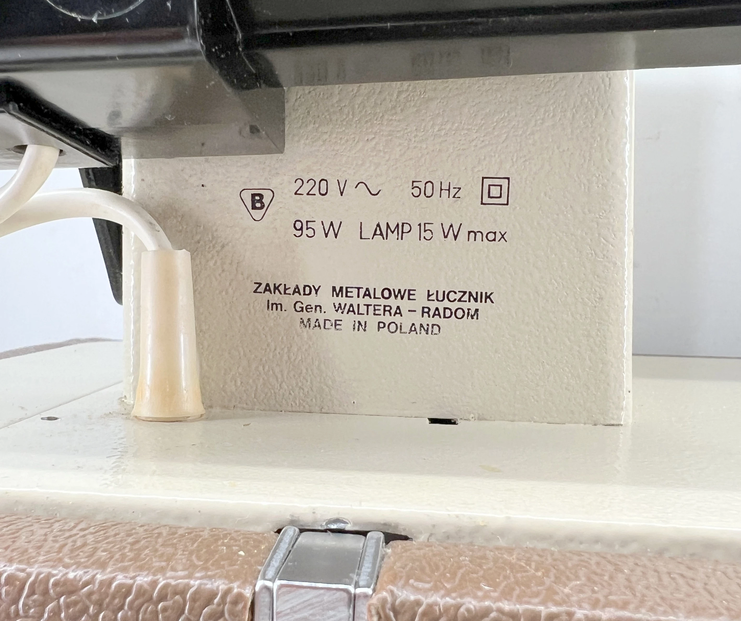 maszyna-do-szycia-lucznik-95w-lamp-15-ean-gtin-0025874165419