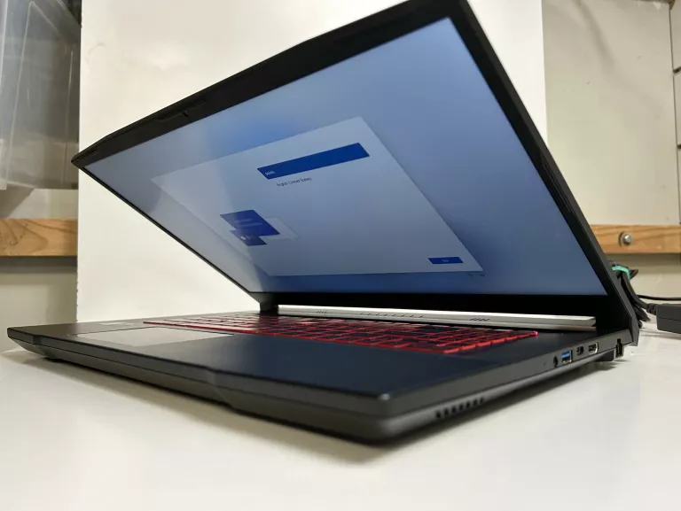 LAPTOP MSI KATANA GF76 I5-11400H/16GB/512 RTX3050TI 144HZ