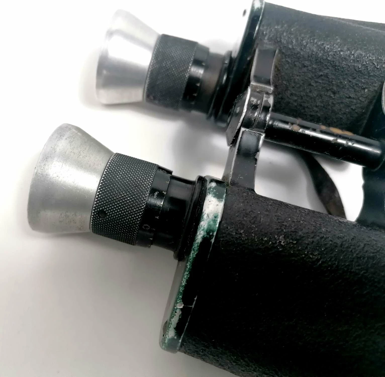 lornetka-wojskowa-6x30-model-no-name