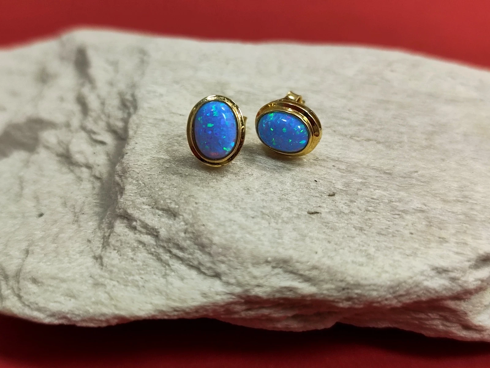 zlote-kolczyki-opal-australijski-pr585-marka-inna-marka