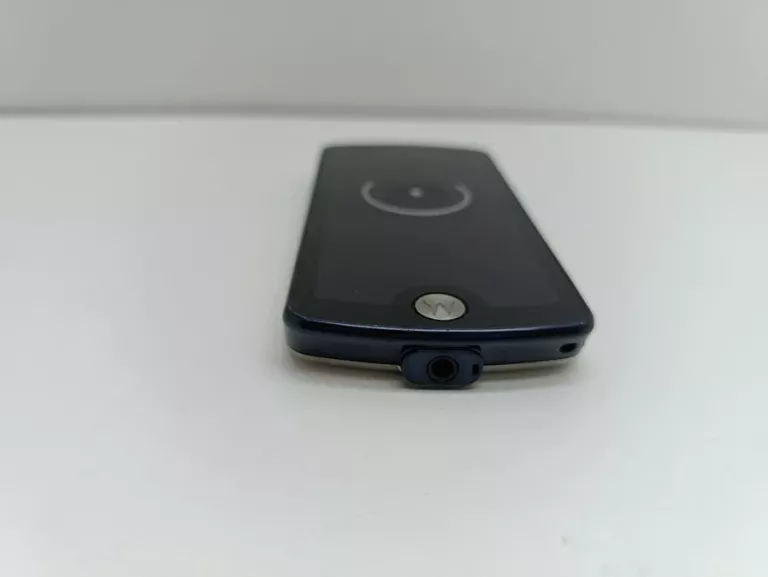 TELEFON MOTOROLA E8