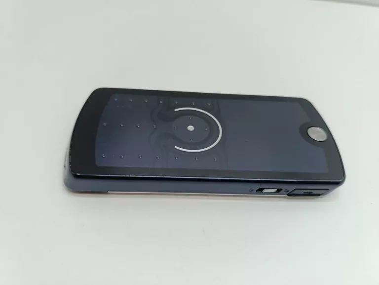 TELEFON MOTOROLA E8