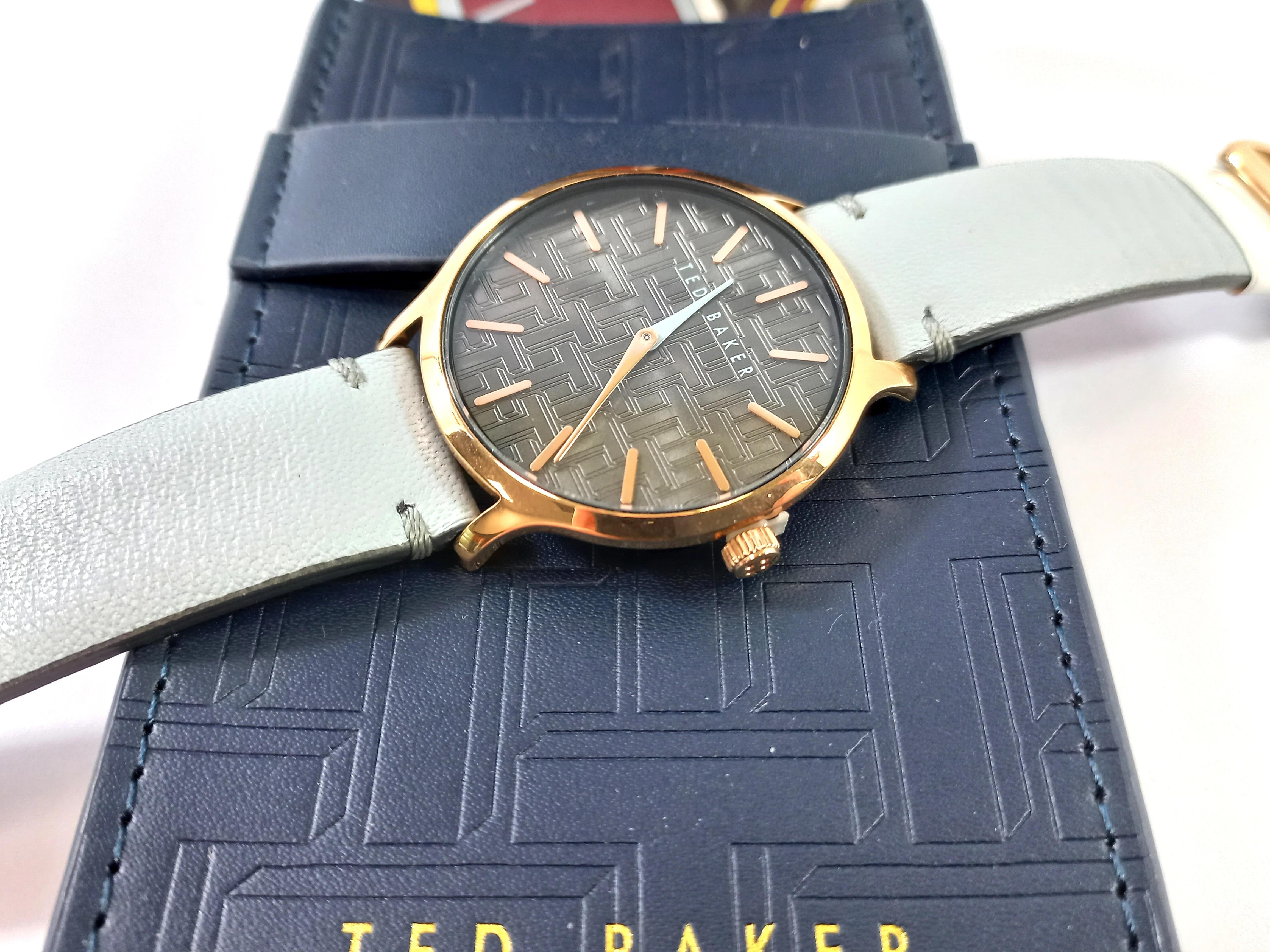 zegarek-damski-ted-baker-poppiey-bkppof901-ean-gtin-0194366043723