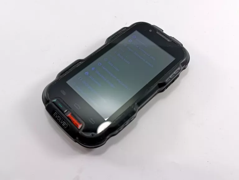 evolveo-strongphone-q4-plus-typ-smartfon