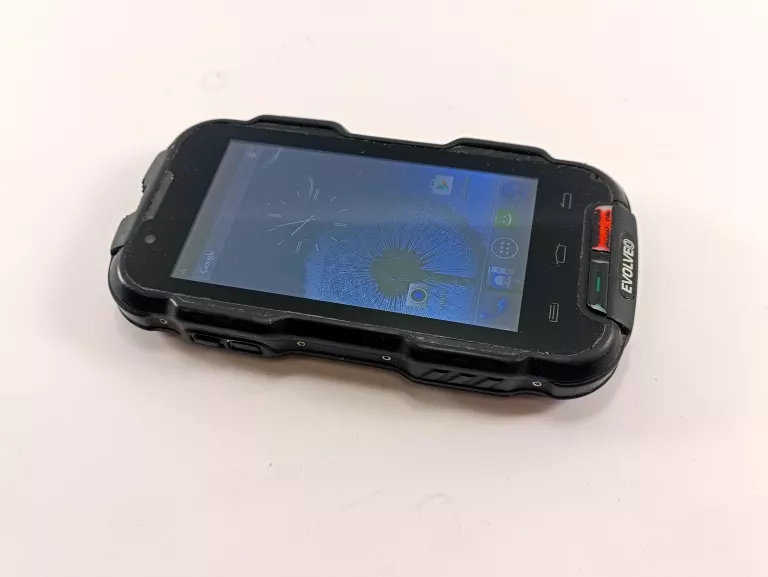 evolveo-strongphone-q4-plus-kod-producenta-sgm-sgp-q4