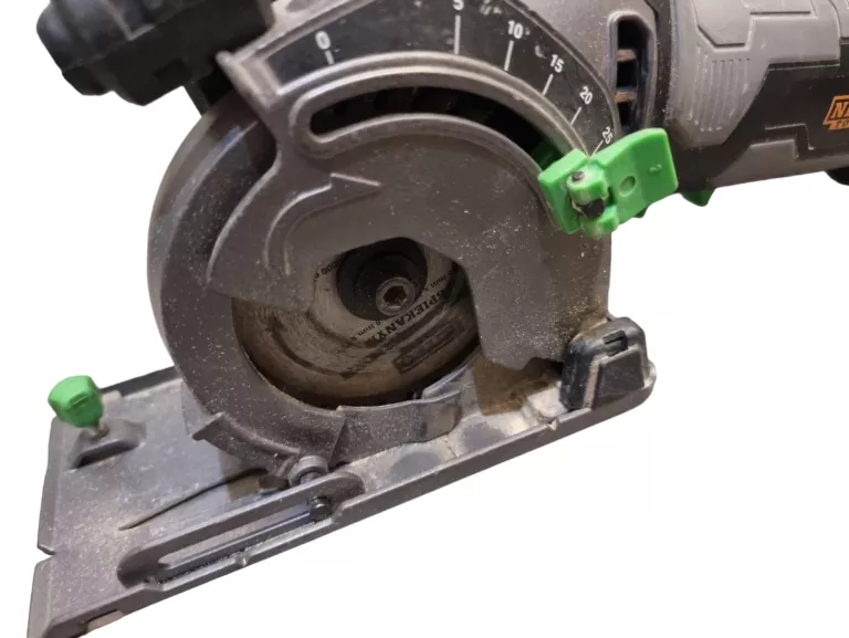 PIŁA WGŁĘBNA NITEO TOOLS Z LASEREM