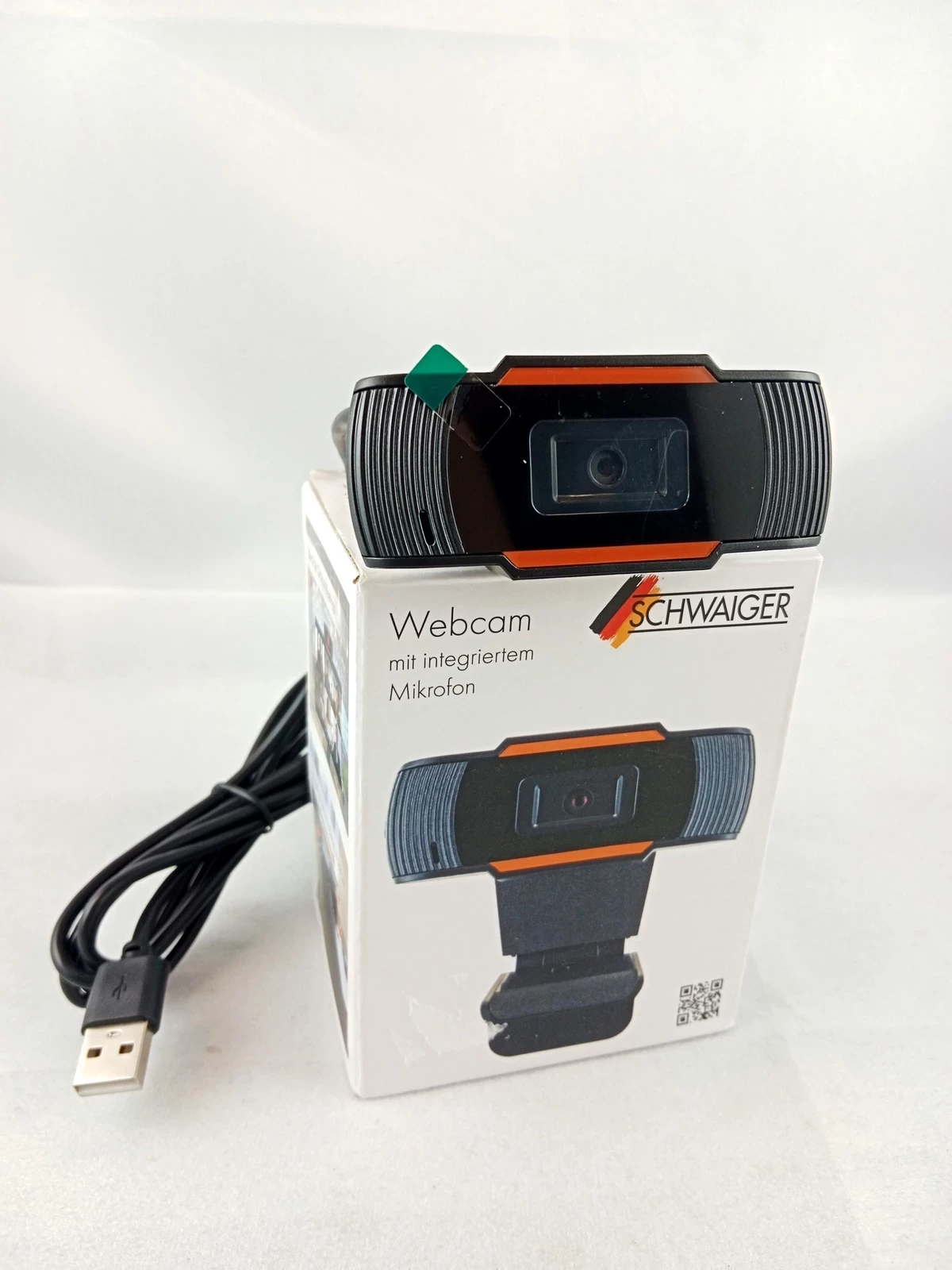 kamerka-internetowa-z-mikrofonem-schwaiger-90579-al-niepodleglosci-63u-monki