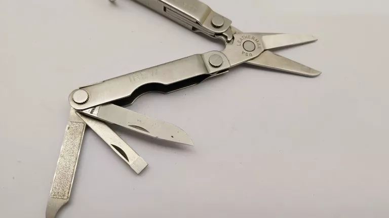 MULTITOOL LEATHERMAN MICRA + ETUI