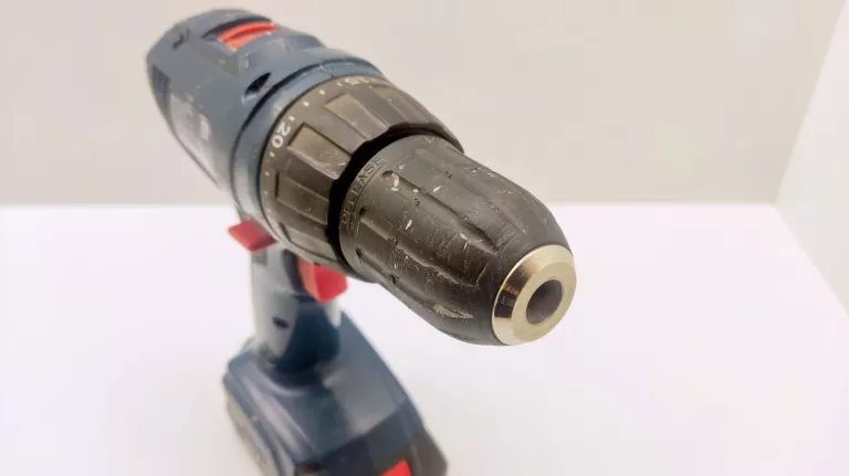 wkretarka-bosh-gsr-1800-li-2x-aku-ladowarka-walizka-ean-gtin-3165140726764