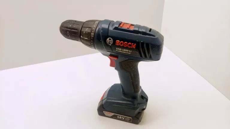 WKRĘTARKA BOSH GSR 1800-LI 2X AKU + ŁADOWARKA + WALIZKA