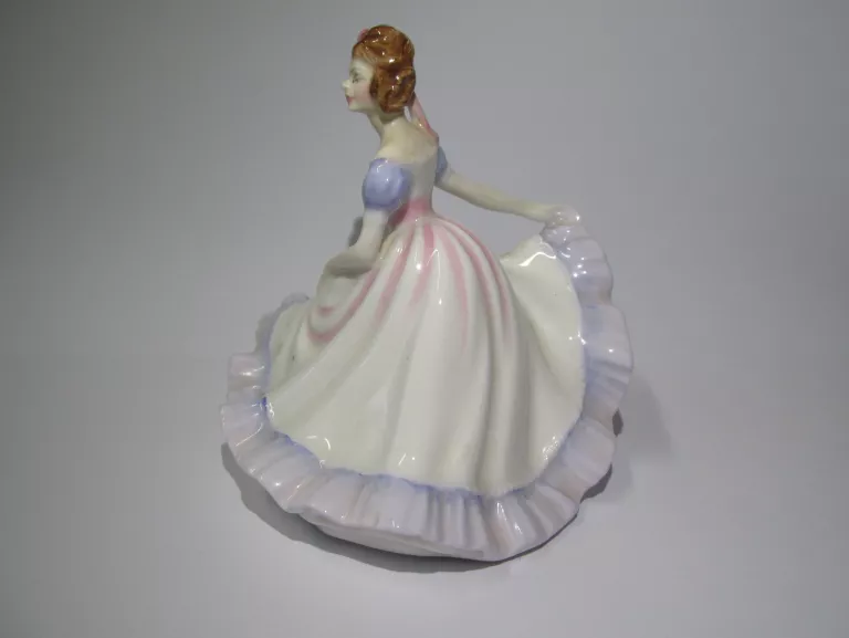 PORCELANOWA FIGURKA ROYAL DOULTON - NINETTE