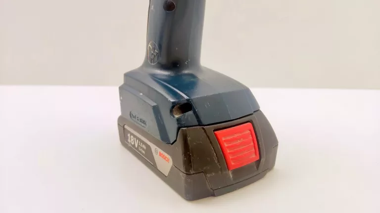 wkretarka-bosh-gsr-1800-li-2x-aku-ladowarka-walizka-marka-bosch