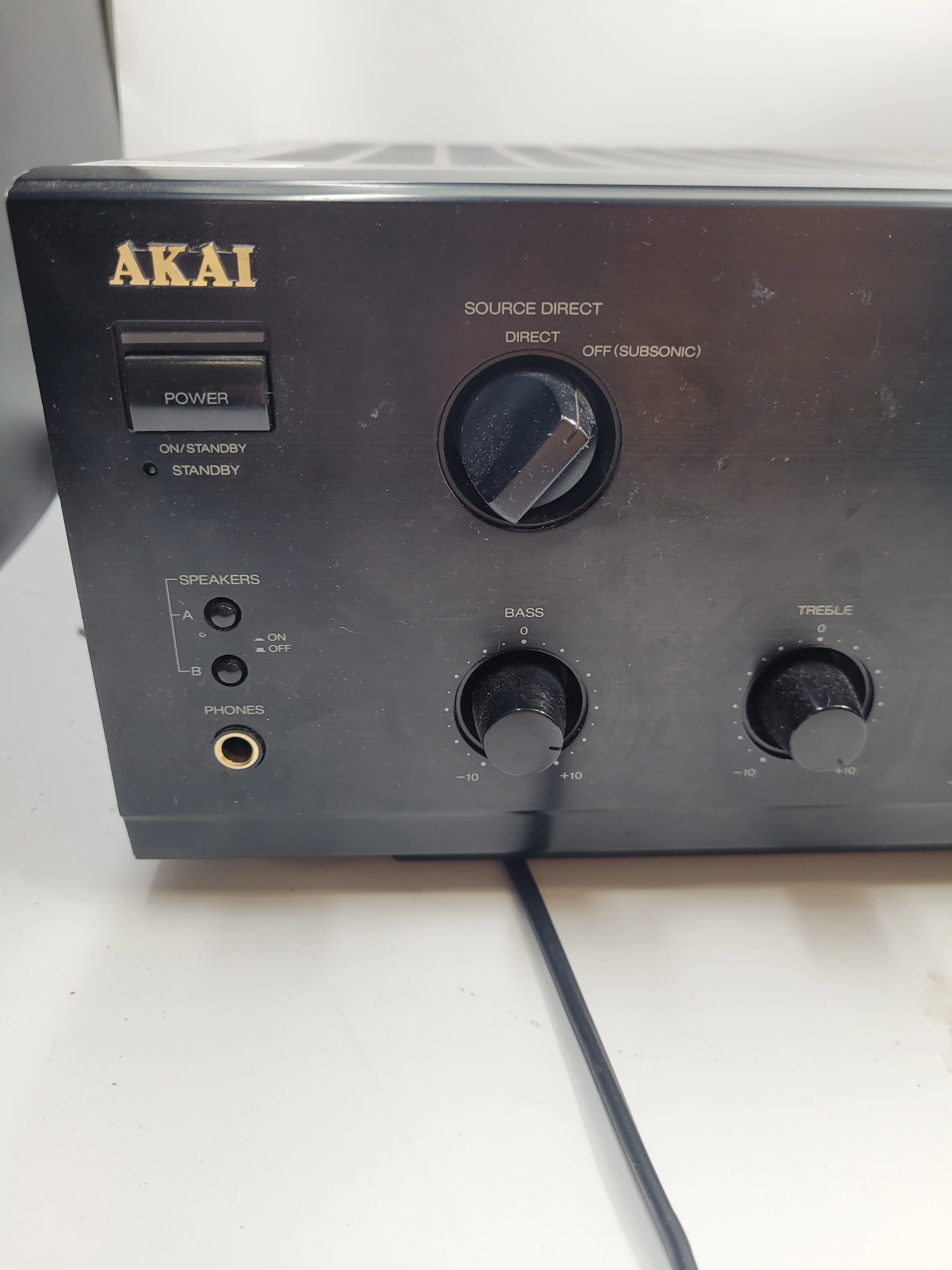 akai-am-39-melodyjny-wysoki-wzmacniacz-stereo-liczba-kanalow-2