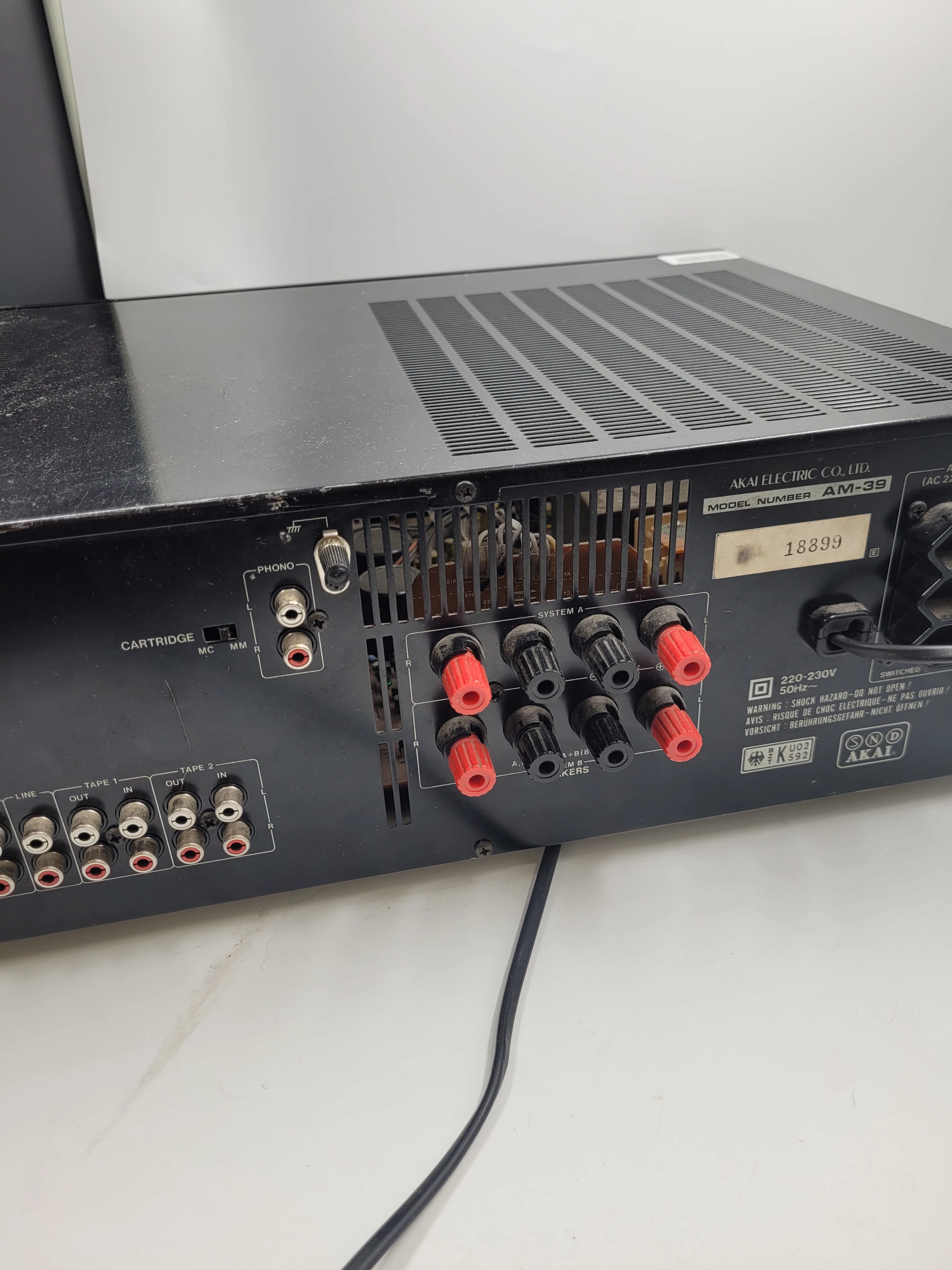 akai-am-39-melodyjny-wysoki-wzmacniacz-stereo-model-akai-am-39