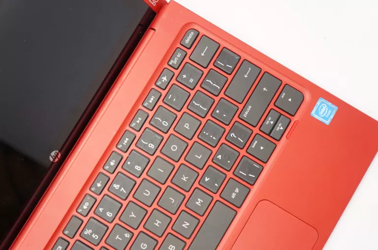 LAPTOP HP PAVILION X2 10-N102NT