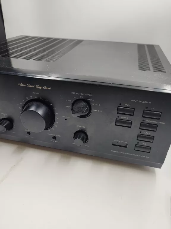AKAI AM-39 MELODYJNY WYSOKI WZMACNIACZ STEREO