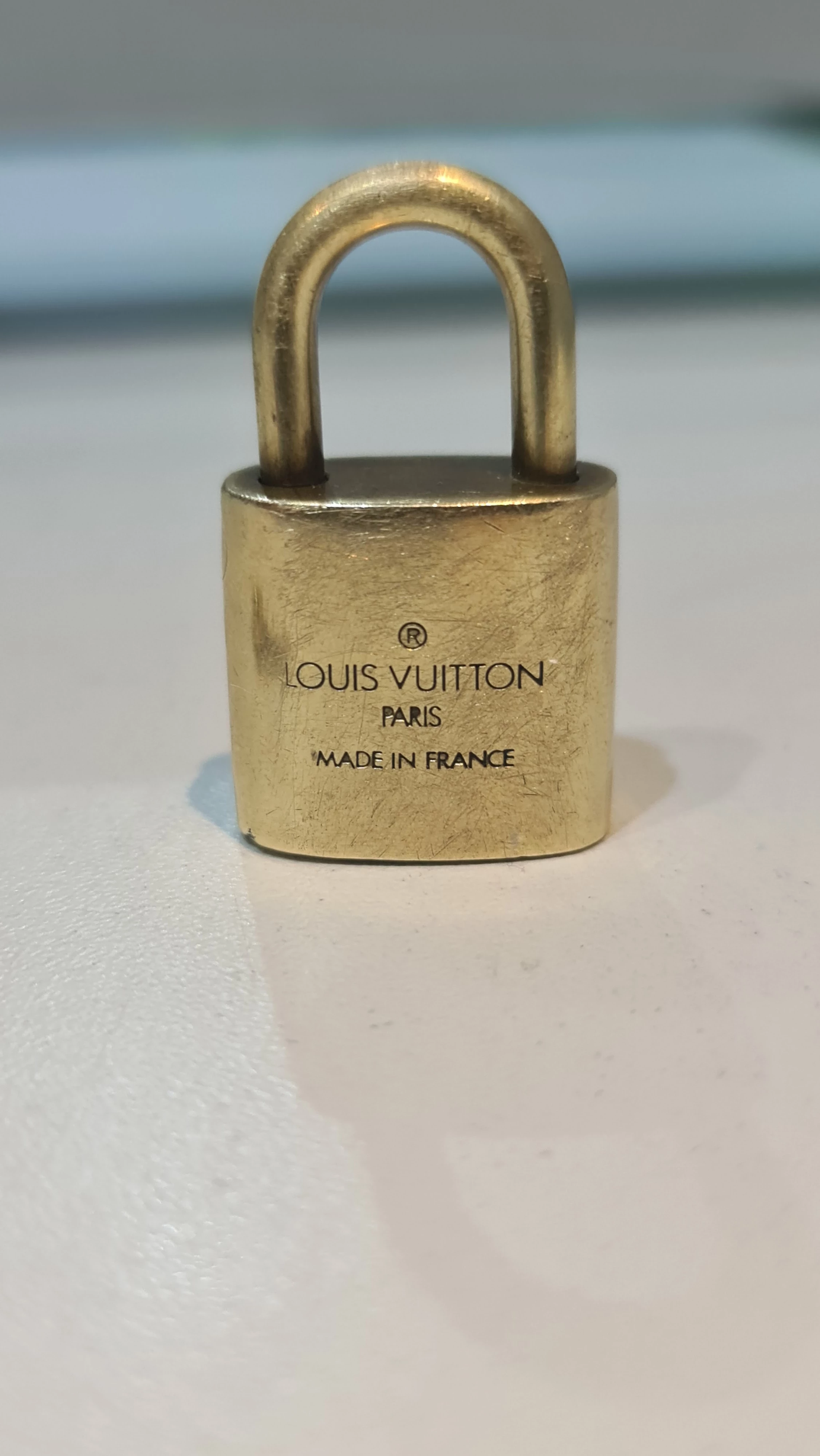 klodka-oryginal-louis-vuitton-z-kluczykiem-marka-midex