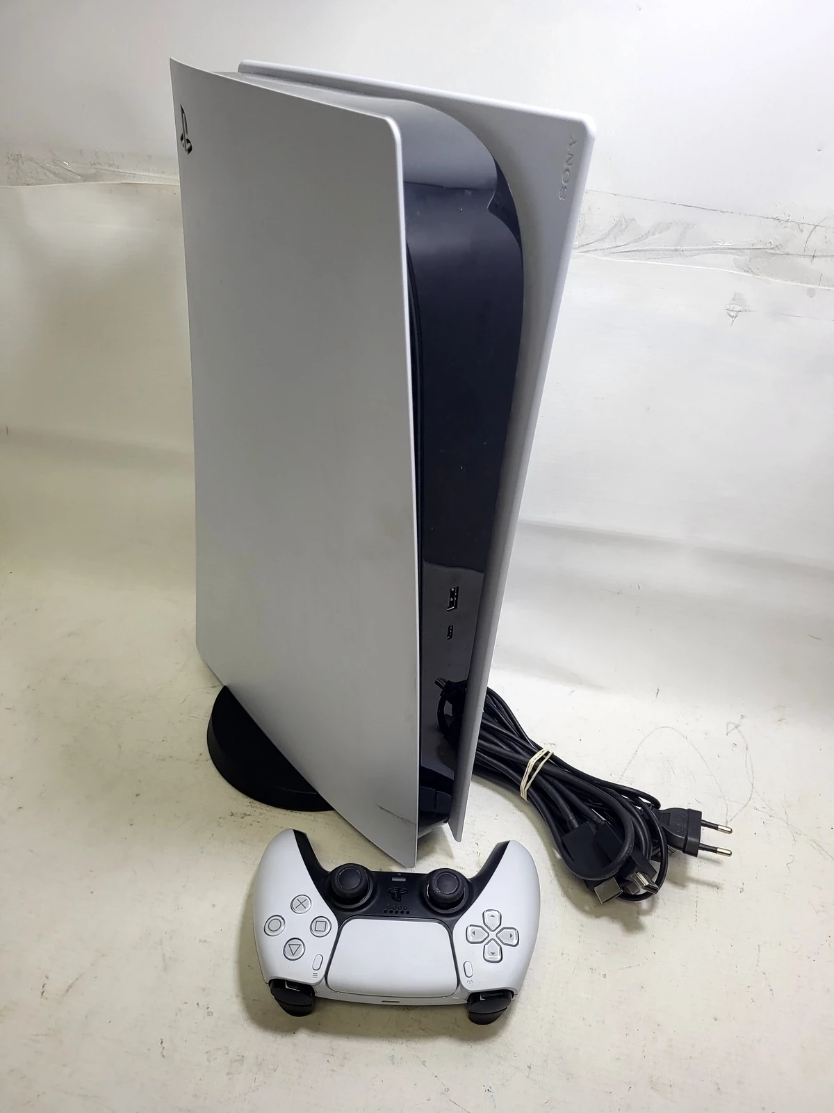 konsola-sony-playstation-5-digital-edition-cfi-1216b-kupiecka-52-sj-zielona-gora