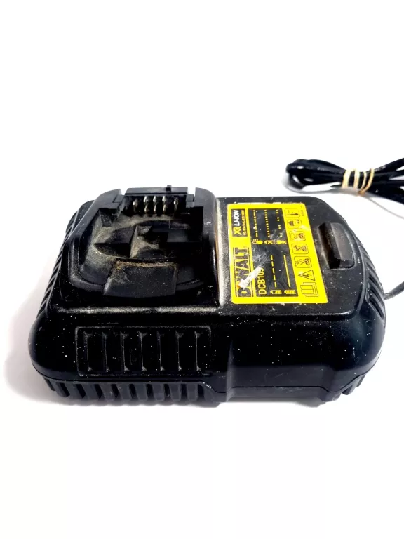 ŁADOWARKA AKUMULATORÓW XR DEWALT DCB105