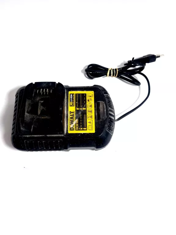 ŁADOWARKA AKUMULATORÓW XR DEWALT DCB105
