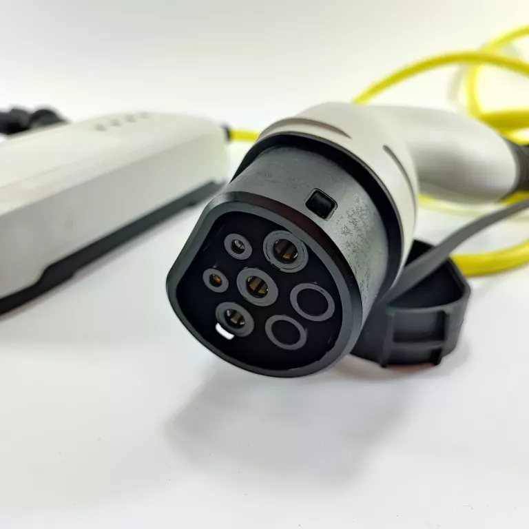 ŁADOWARKA KABEL 1EA971675AL DO SAMOCHODÓW ELEKTRYCZNYCH