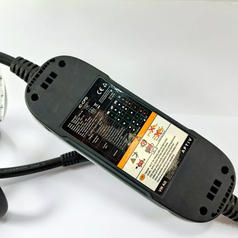 ŁADOWARKA KABEL 1EA971675AL DO SAMOCHODÓW ELEKTRYCZNYCH