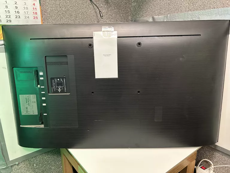 TELEWIZOR SAMSUNG UE43TU7022K KOMPLET
