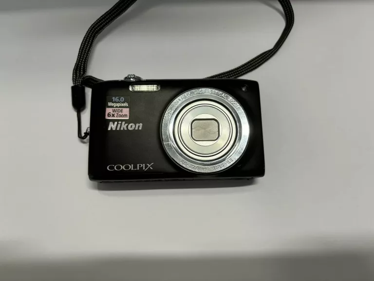 APARAT NIKON COOLPIX S2700