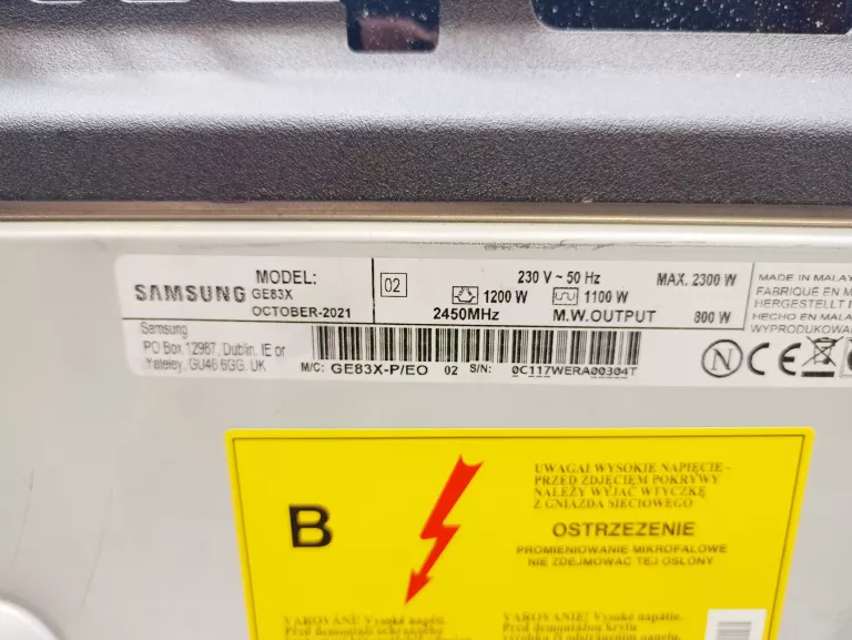 KUCHENKA MIKROFALOWA WOLNOSTOJĄCA SAMSUNG GE83X