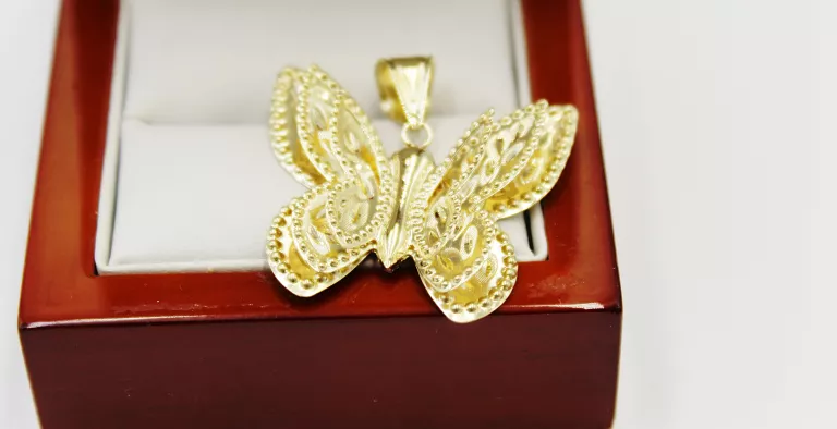 ZŁOTA ZAWIESZKA MOTYL 14K W:3,54G