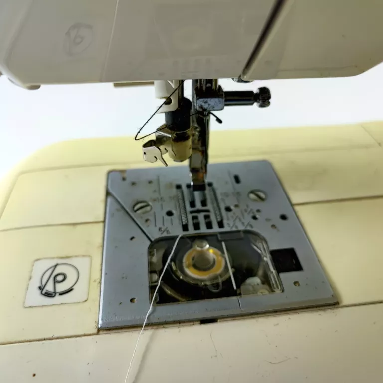 maszyna-do-szycia-singer-curvy-8763-model-curvy-8763