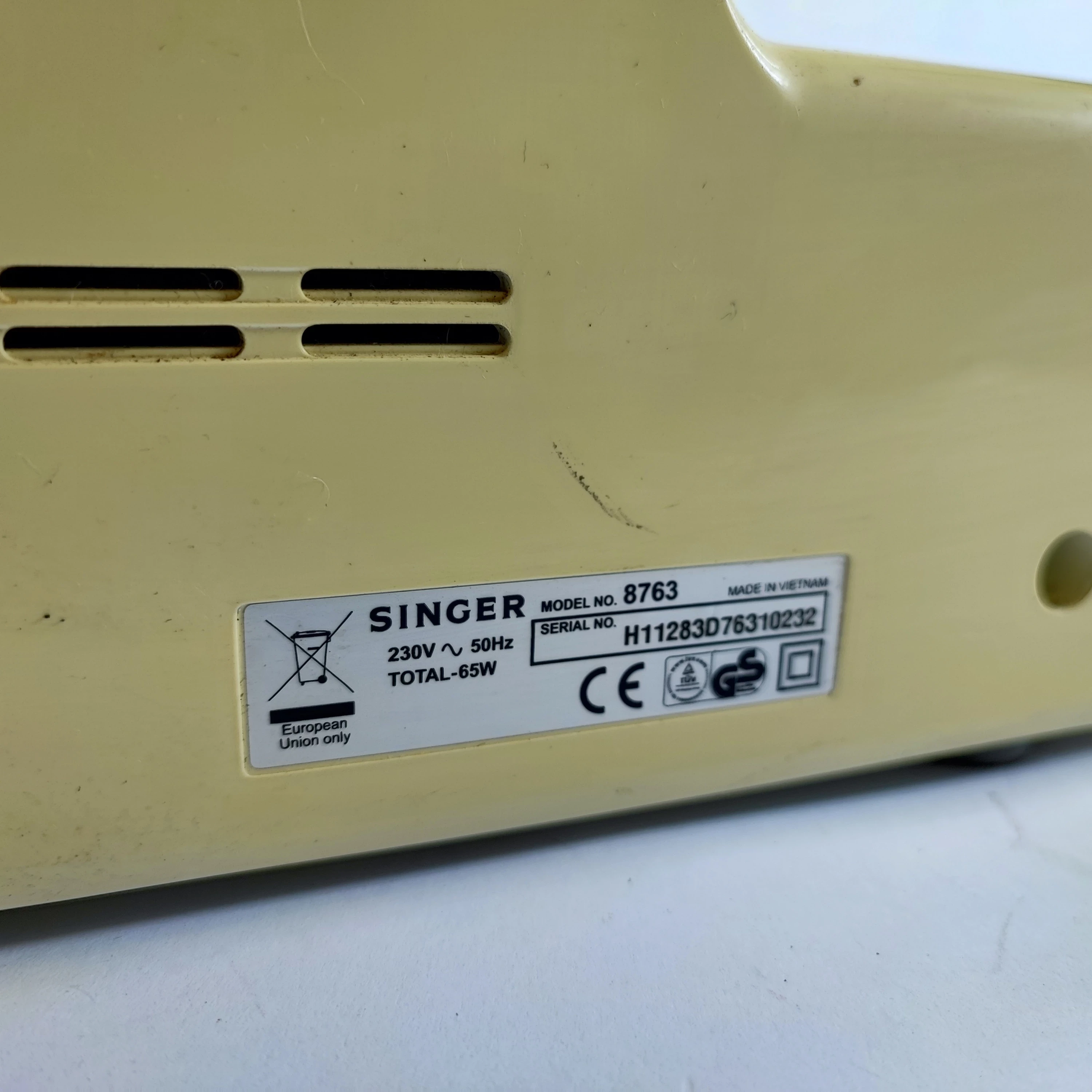 maszyna-do-szycia-singer-curvy-8763-stan-uzywany