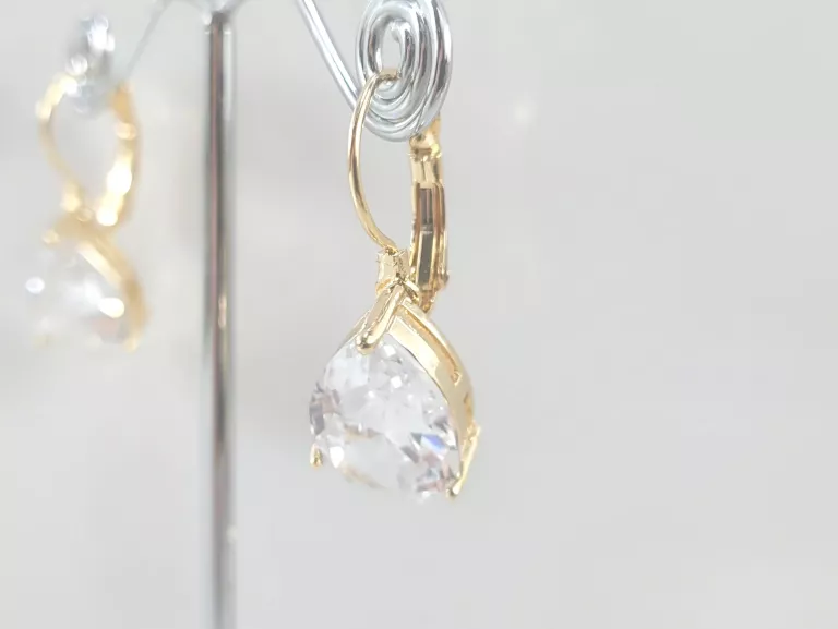 kolczyki-stal-chirurgiczna-zlocona-duza-lezka-angielskie-zapiecie-marka-golden-celebrity