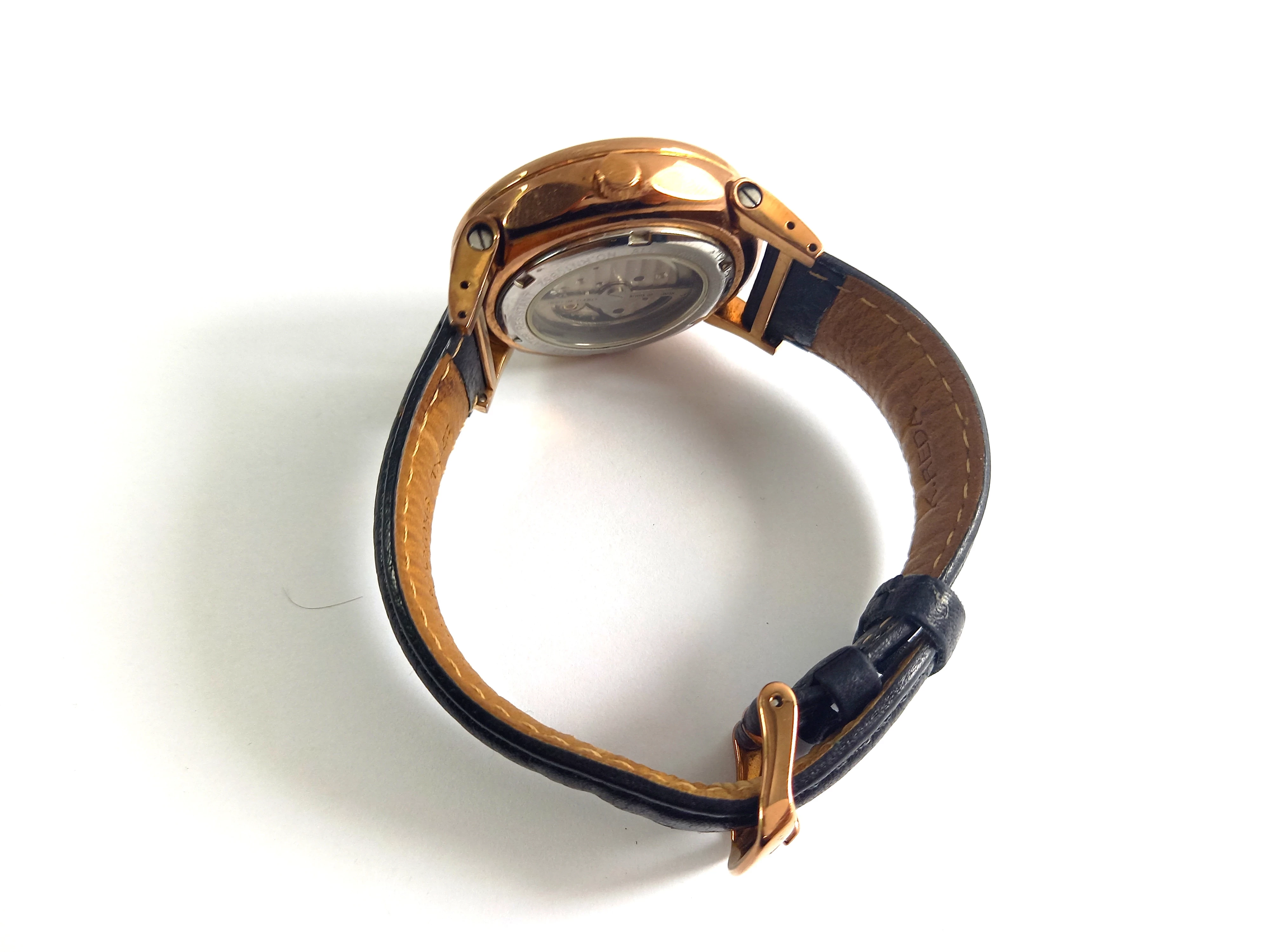 zegarek-rubicon-rn10b52-ksztalt-koperty-okragla