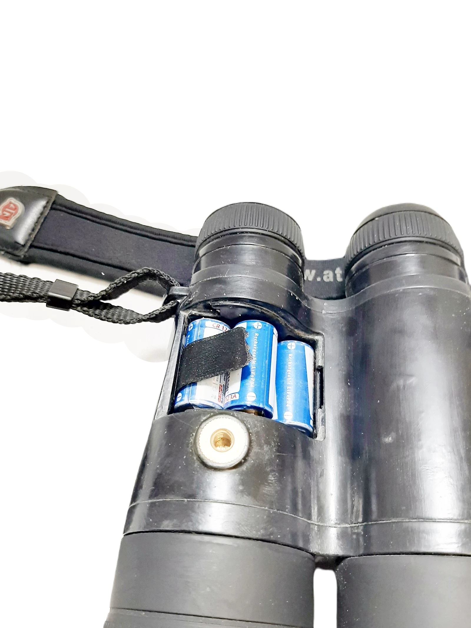 lornetka-noktowizyjna-dziennoc-atn-binox-hd-4-16x-opis-zasieg-w-ciemnosci-50000